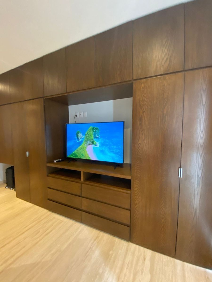 16 de 22: MUEBLE EN RECÁMARA PRINCIPAL