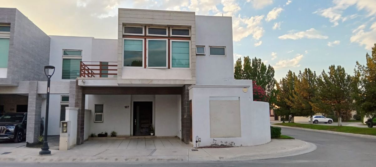 https://assets.easybroker.com/property_images/4457464/74566004/EB-QC7464.jpeg?version=1714670077