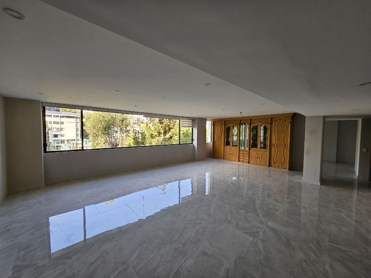 115, Sierra Chalchihui, Lomas de Chapultepec, 11000 con 3 Recámaras, 3 Baños, 349 Metros Cuadrados y 2 Puestos de Estacionamiento