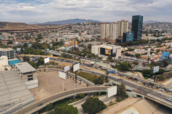 Venta de Terreno Comercial Cerca de Garita San Ysidro de 5,584 M2