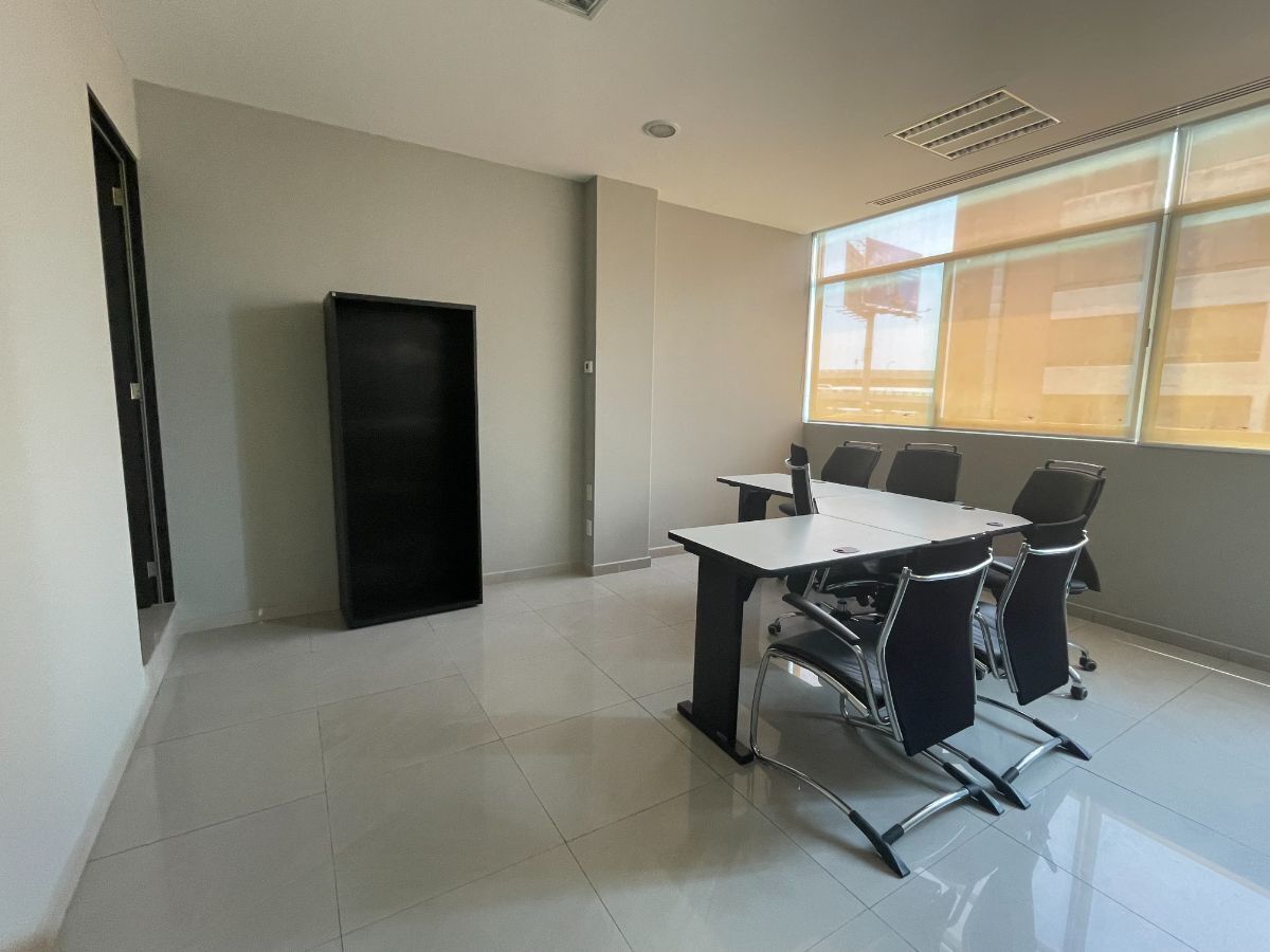 1 de 17: Oficina en Venta en Punta México Rayo Vende ®