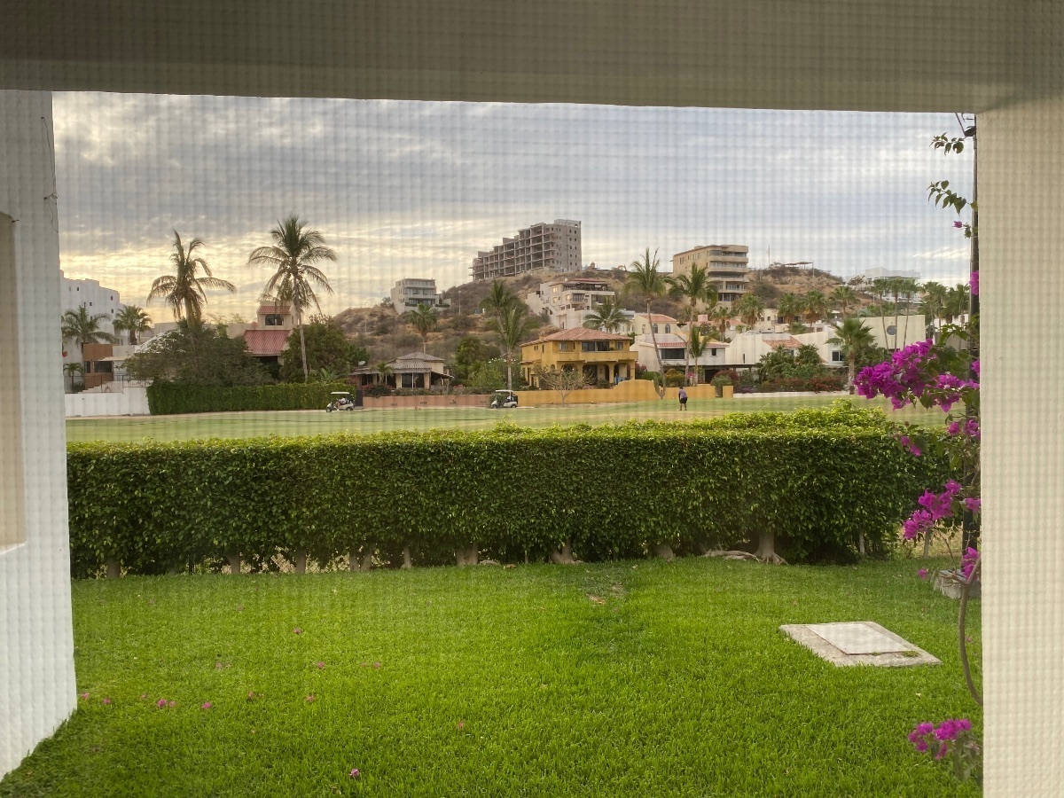 29 de 47: vista al campo de golf
