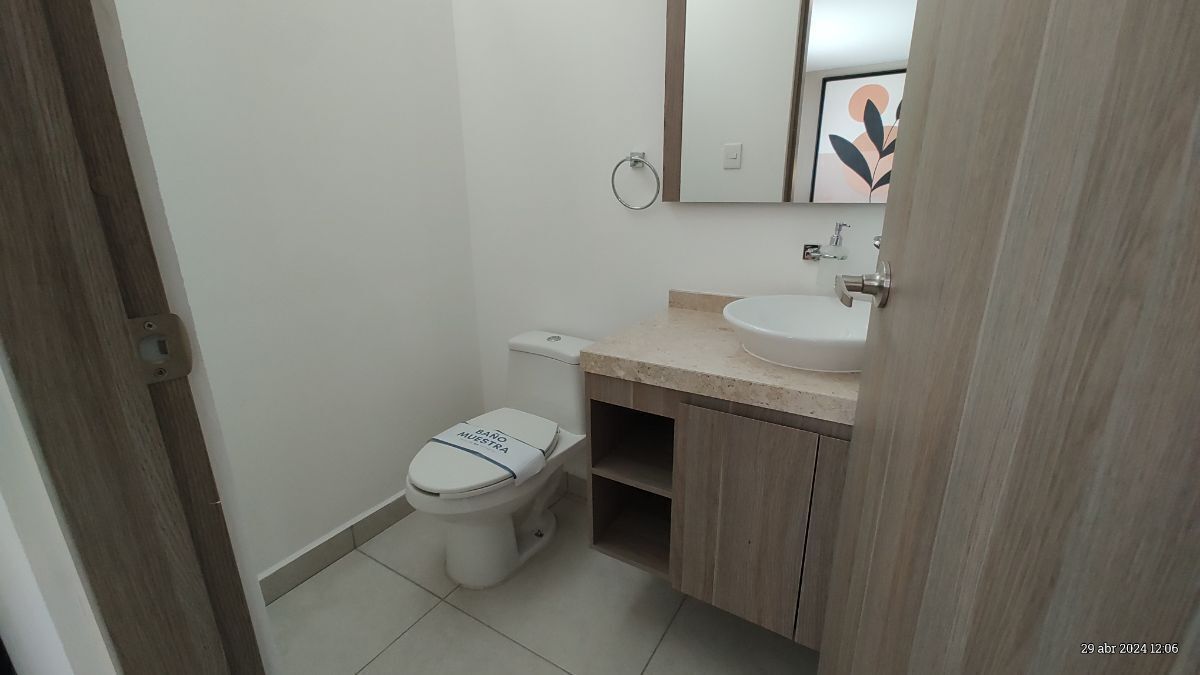 4 de 31: Baño PB