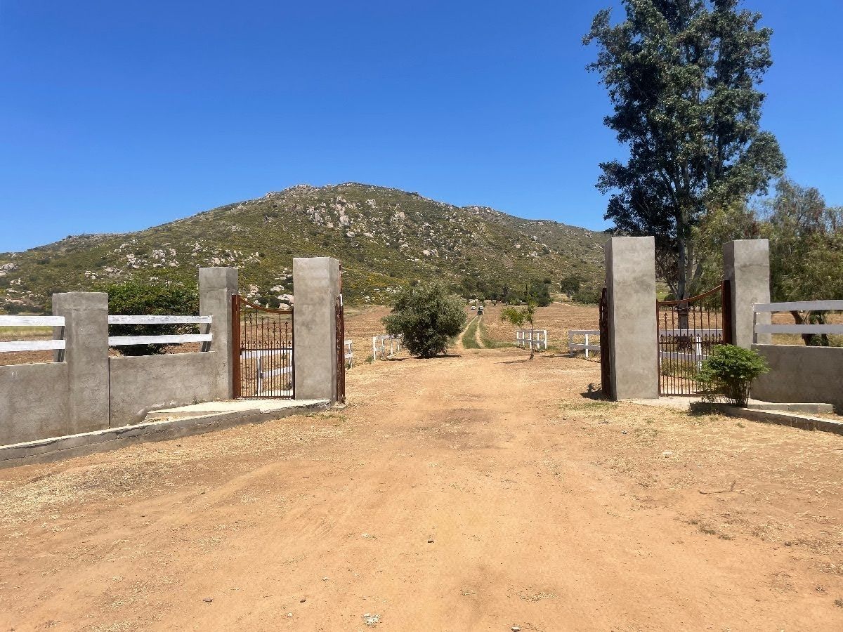 Terreno de 2500 M2 a un Lado de Monte Xanic y Ojo Azul