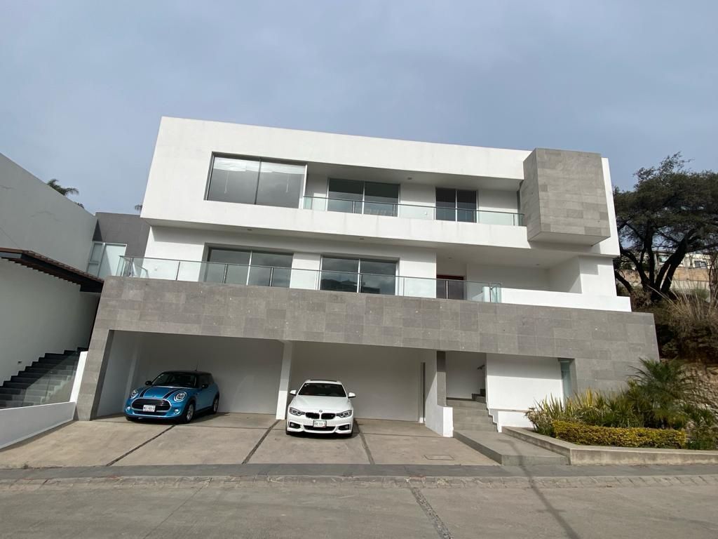 Hermosa residencia en zona esmeralda., foto 1 de 21