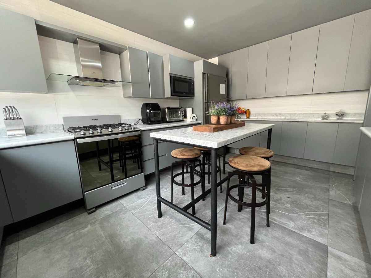 3 of 18: cocina