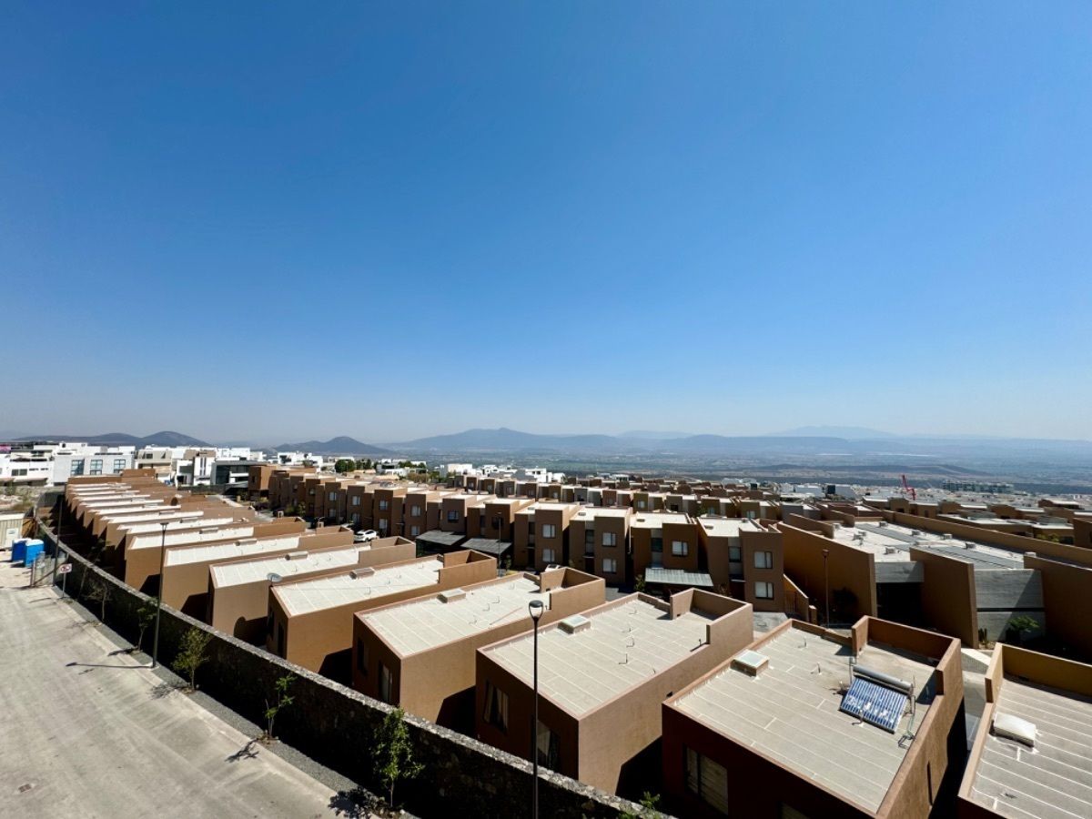 7 de 21: Vista lateral izquierdo desde piso 3