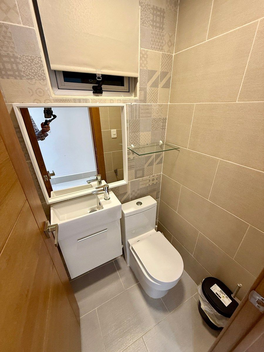 Baño de visitas, foto 6 de 13