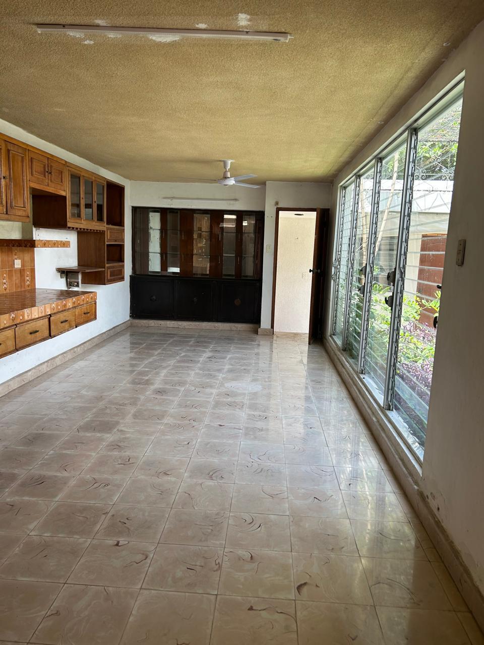 5 de 14: Amplia cocina