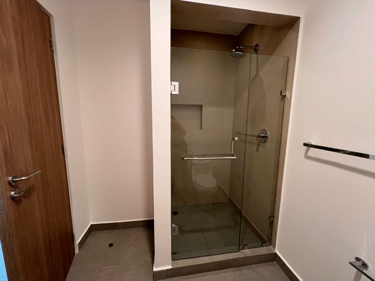 DEPARTAMENTO EN VENTA VIA MONTEJO