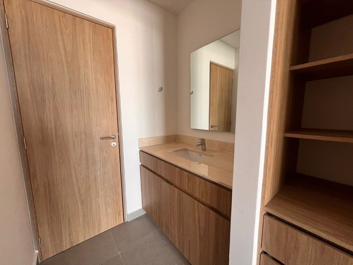 DEPARTAMENTO EN VENTA VIA MONTEJO