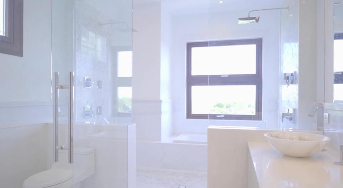 7 de 17: Baño con vista