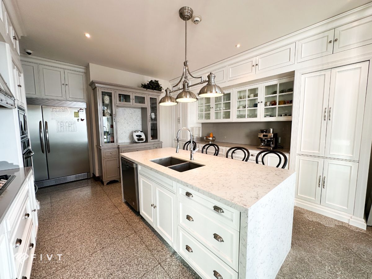 5 of 28: Cocina estilo francesa