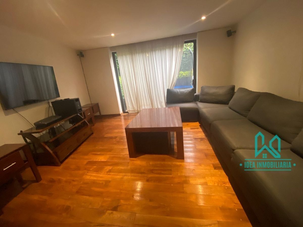 4 of 21: Family room