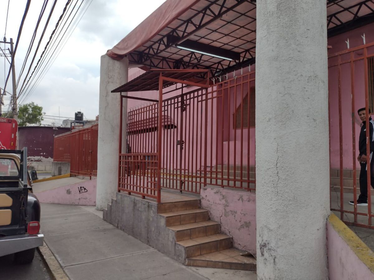 2 de 33