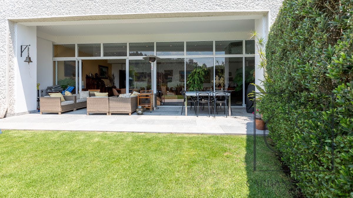 Planta jardin en cumbres de santa fe basalto