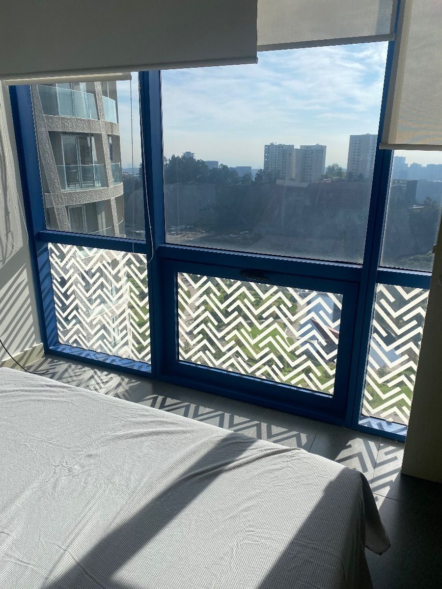 1 of 11: Recamara soleada