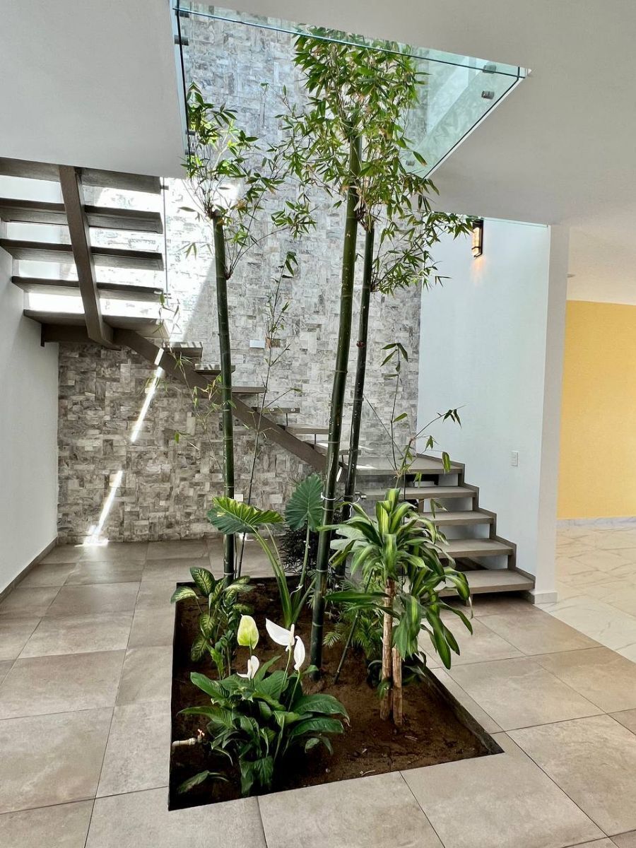 28 de 34: Interior