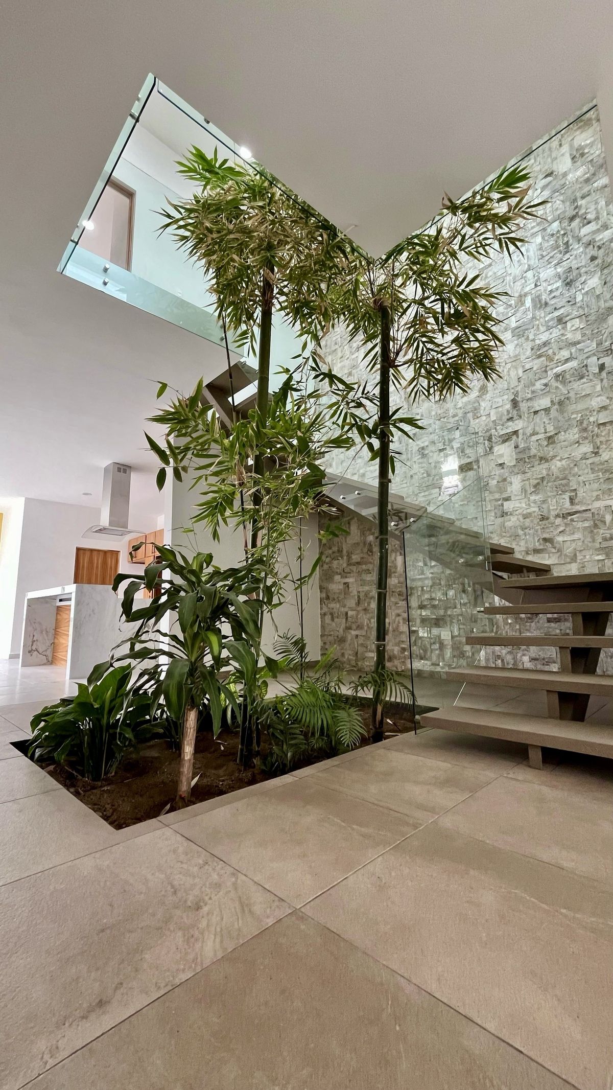 32 de 34: Interior