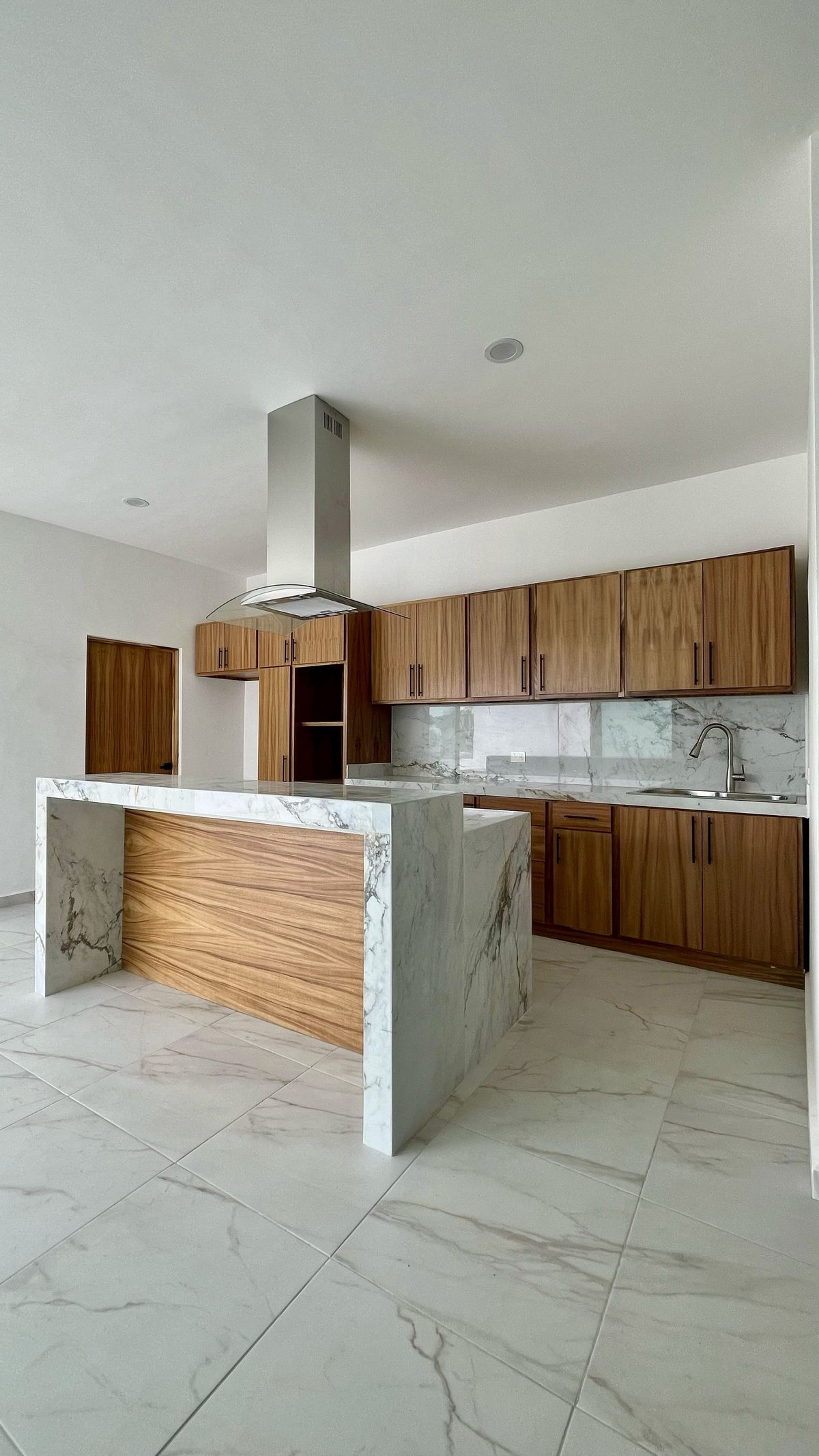 7 de 34: Cocina equipada
