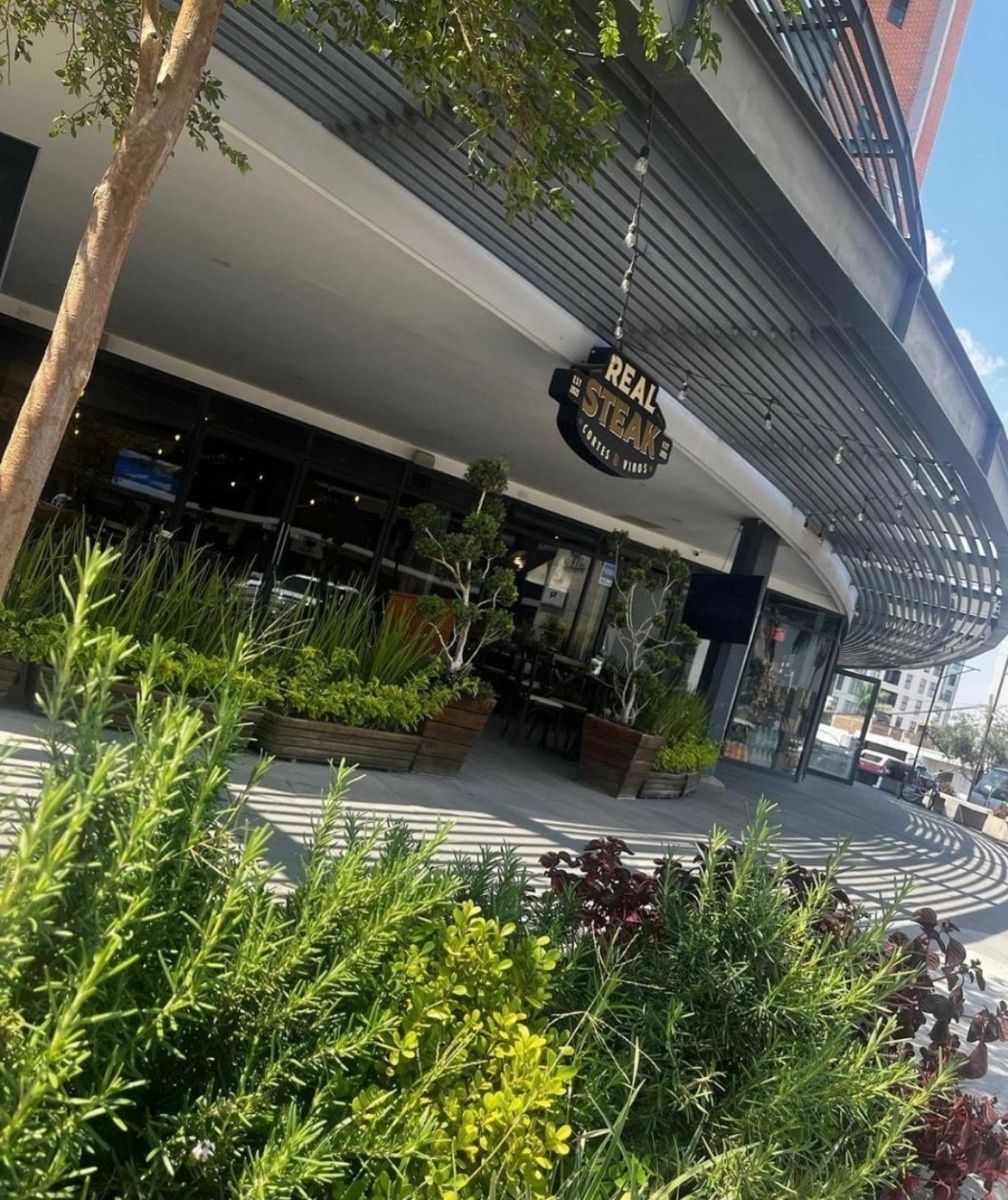 Local Comercial en VENTA Solares