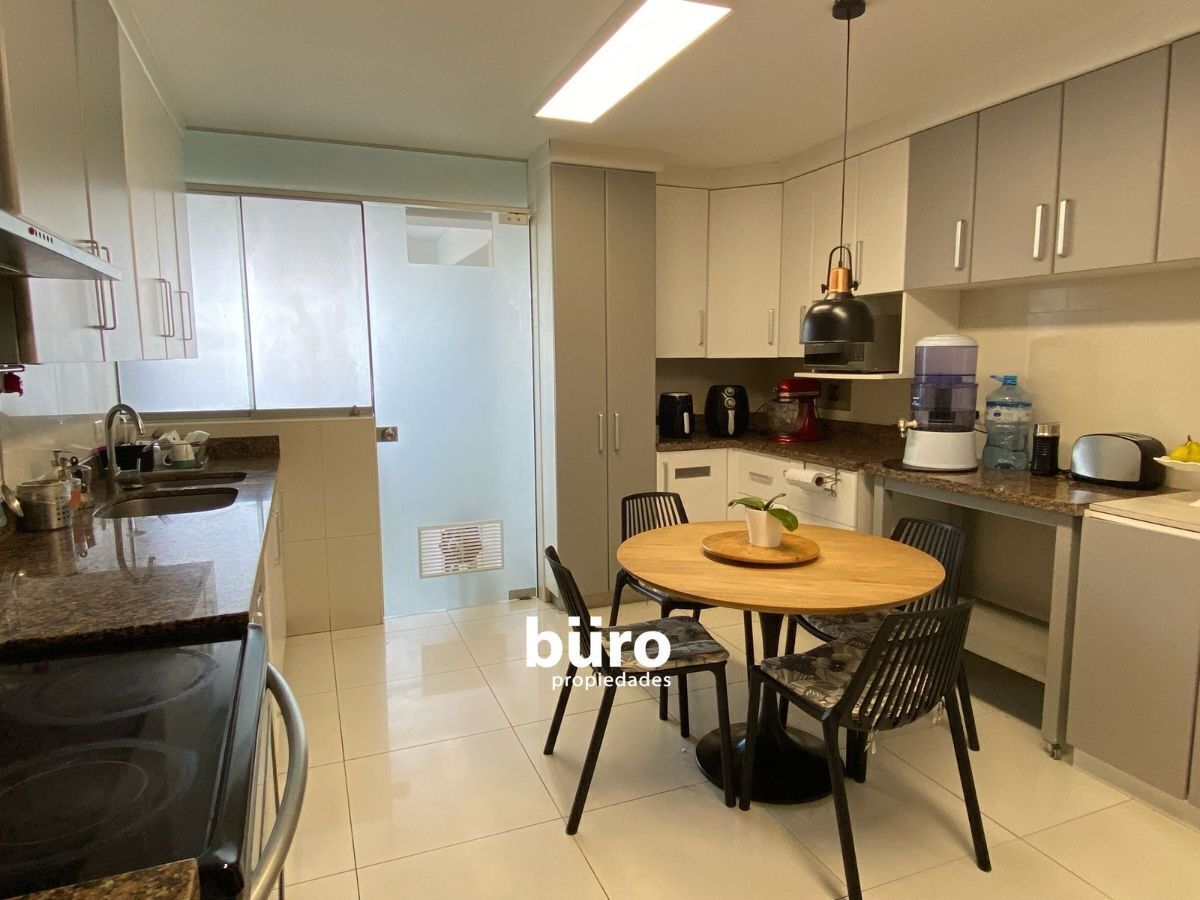 4 de 15: Cocina con comedor de diario