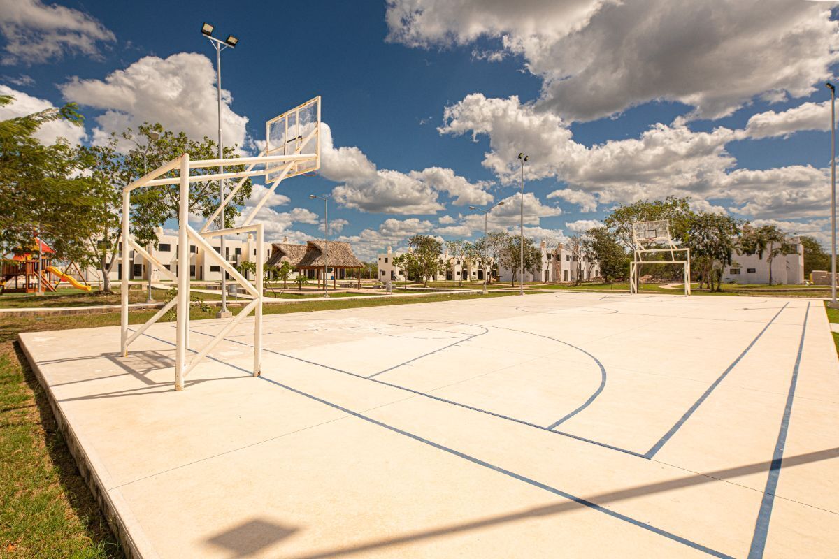 11 de 12: Cancha de Basket