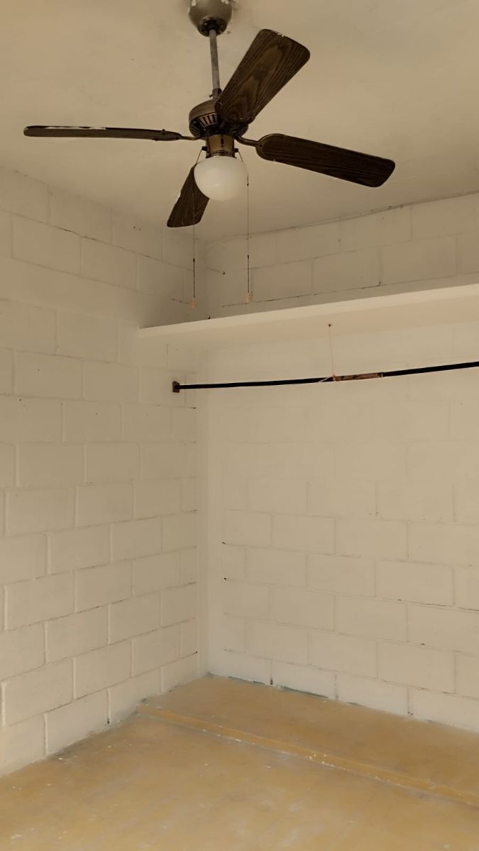 3 of 11: RECAMARA 2 CON AREA PARA CLOSET