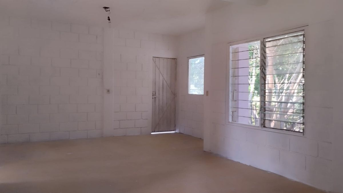 1 of 11: SALA-COMEDOR (PUERTA DE ACCESO)