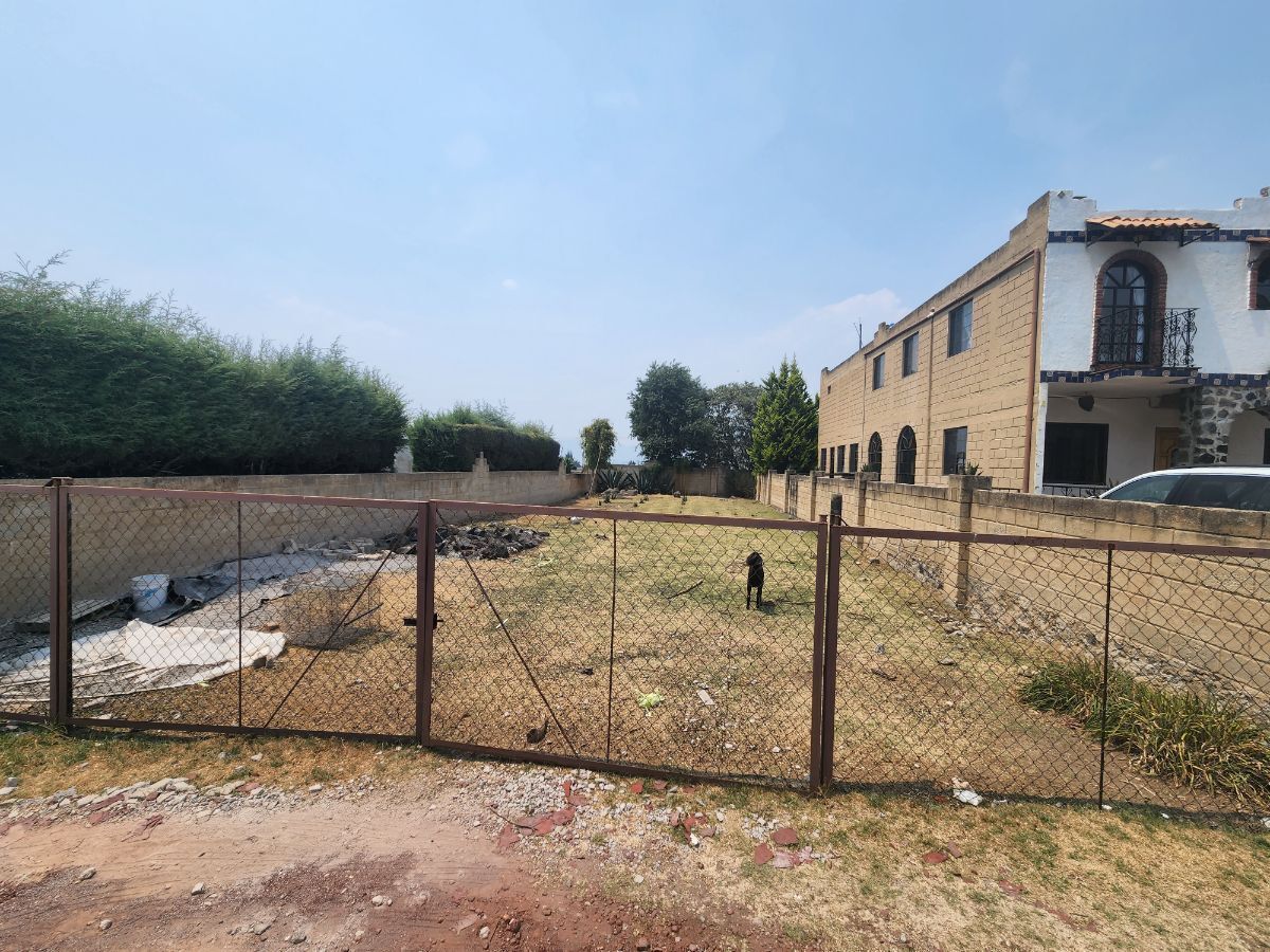 TERRENO BARDEADO, COMPLETAMENTE PLANO A 25 MIN DE SANTA FE CDMX - foto 2