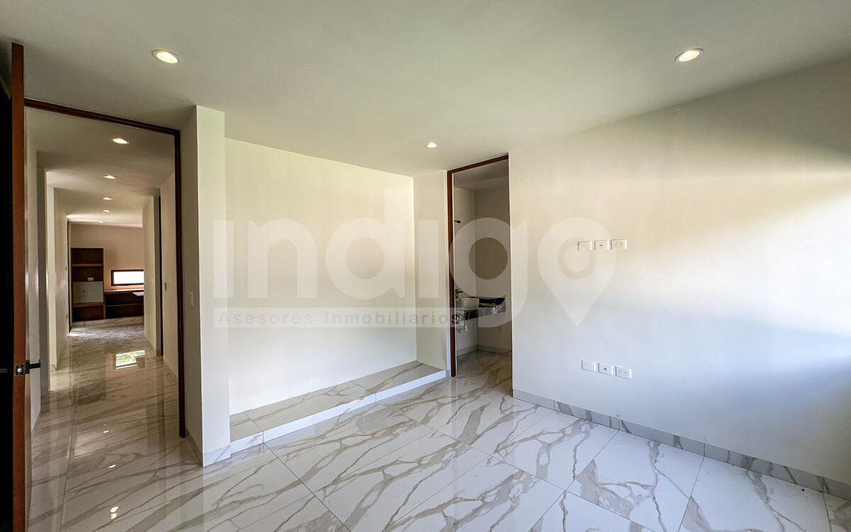 18 de 50: Recámara Secundaria 2 en Planta Baja o Cuarto de Servicio