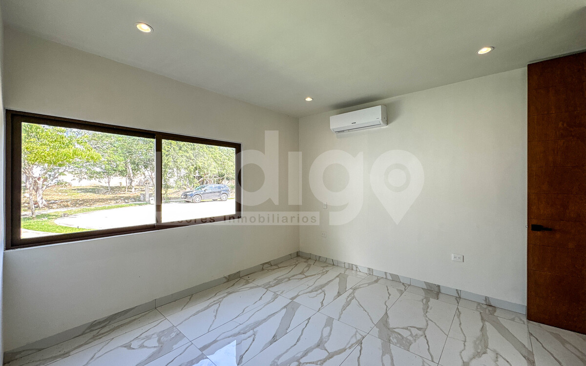 17 de 50: Recámara Secundaria 2 en Planta Baja o Cuarto de Servicio