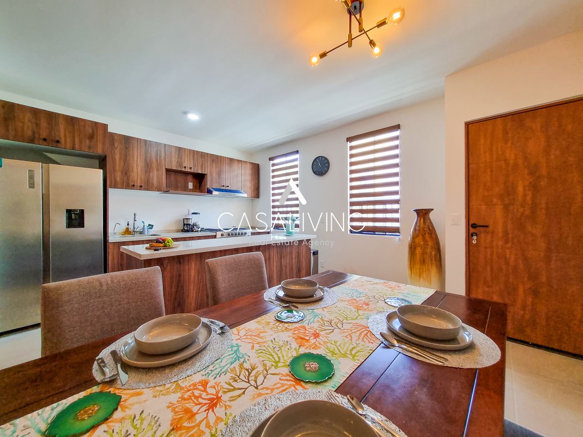 3 de 25: Comedor y cocina