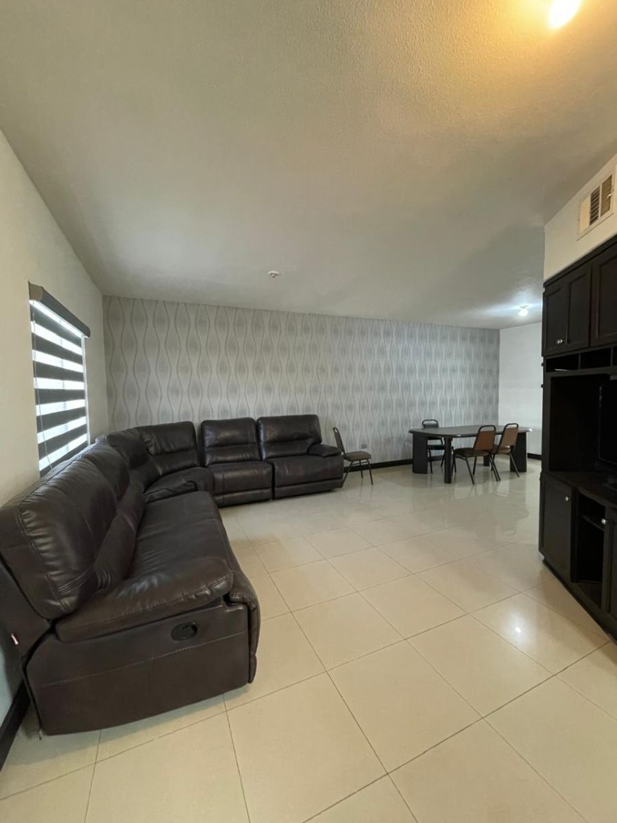 Casa en Residencial Puerta de Alcalá, Mexicali, foto 2 de 4