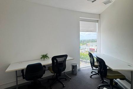 OFICINA  TITANIUM ROOM 1 TODO INCLUIDO.