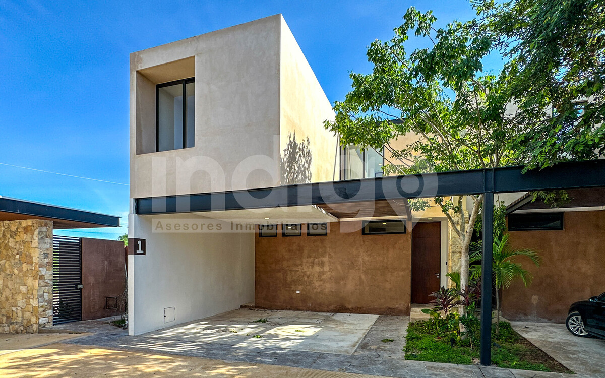 3 de 49: Fachada Frontal