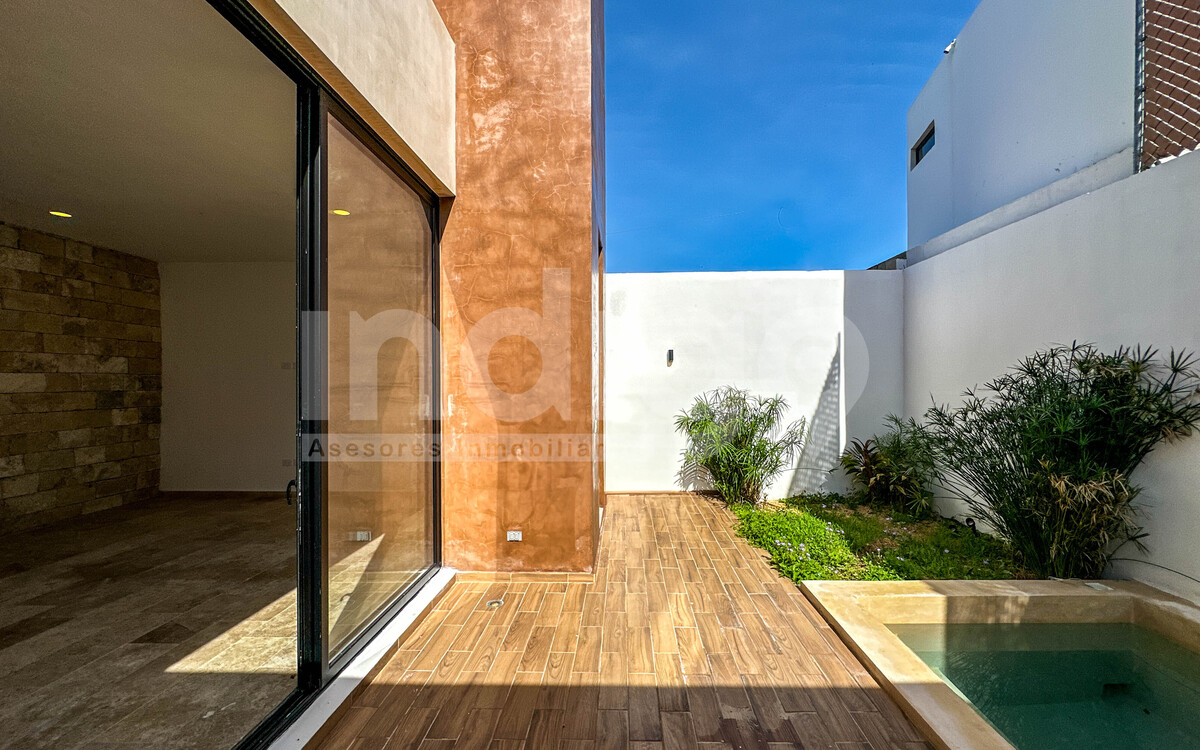 18 de 49: Terraza Posterior