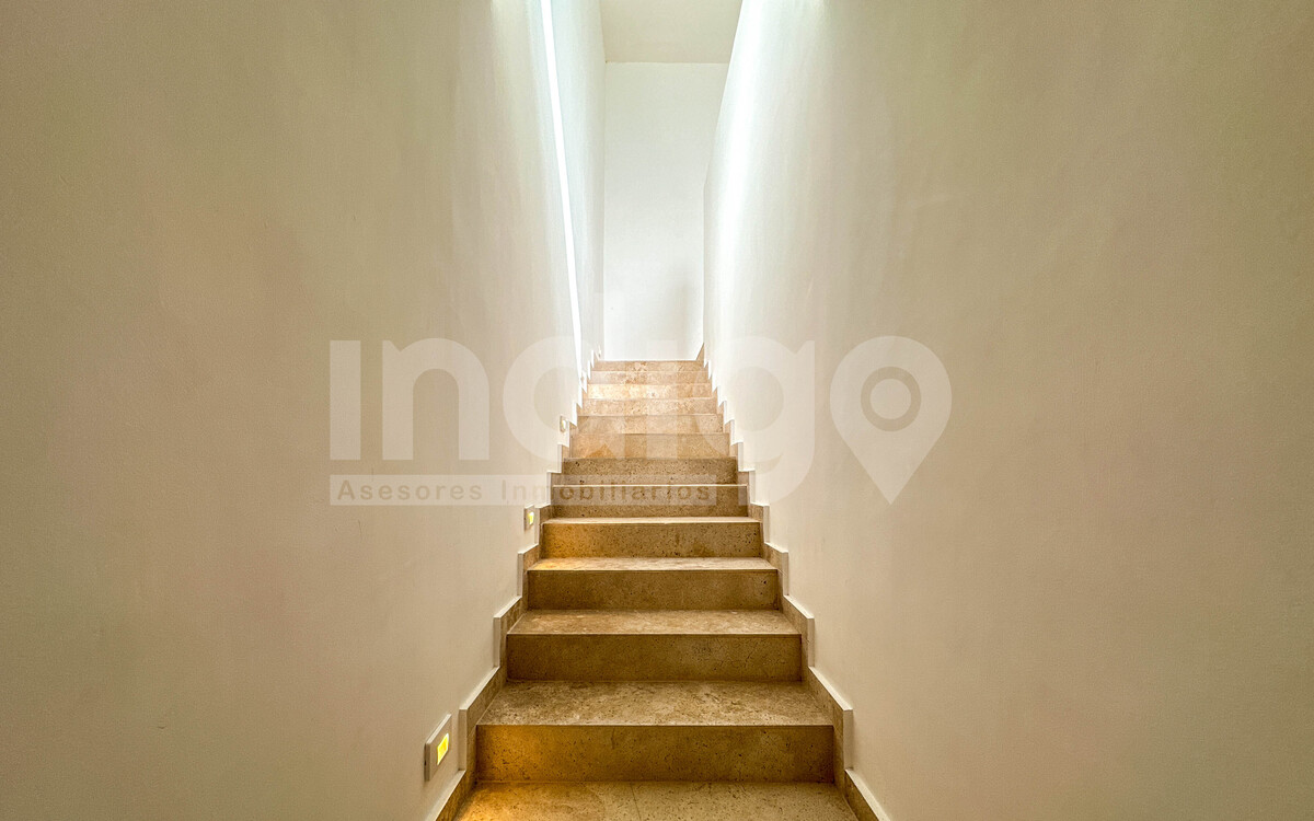 20 de 49: Escalera Planta Alta