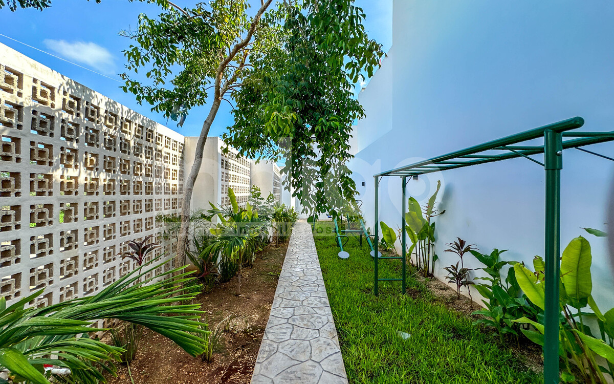 45 de 49: Parque con Áreas Verdes