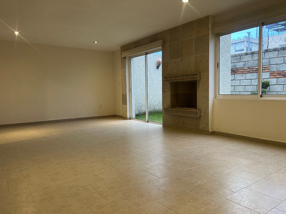 House in Gated Community in Llano Grande, Metepec, photo 3 of 15