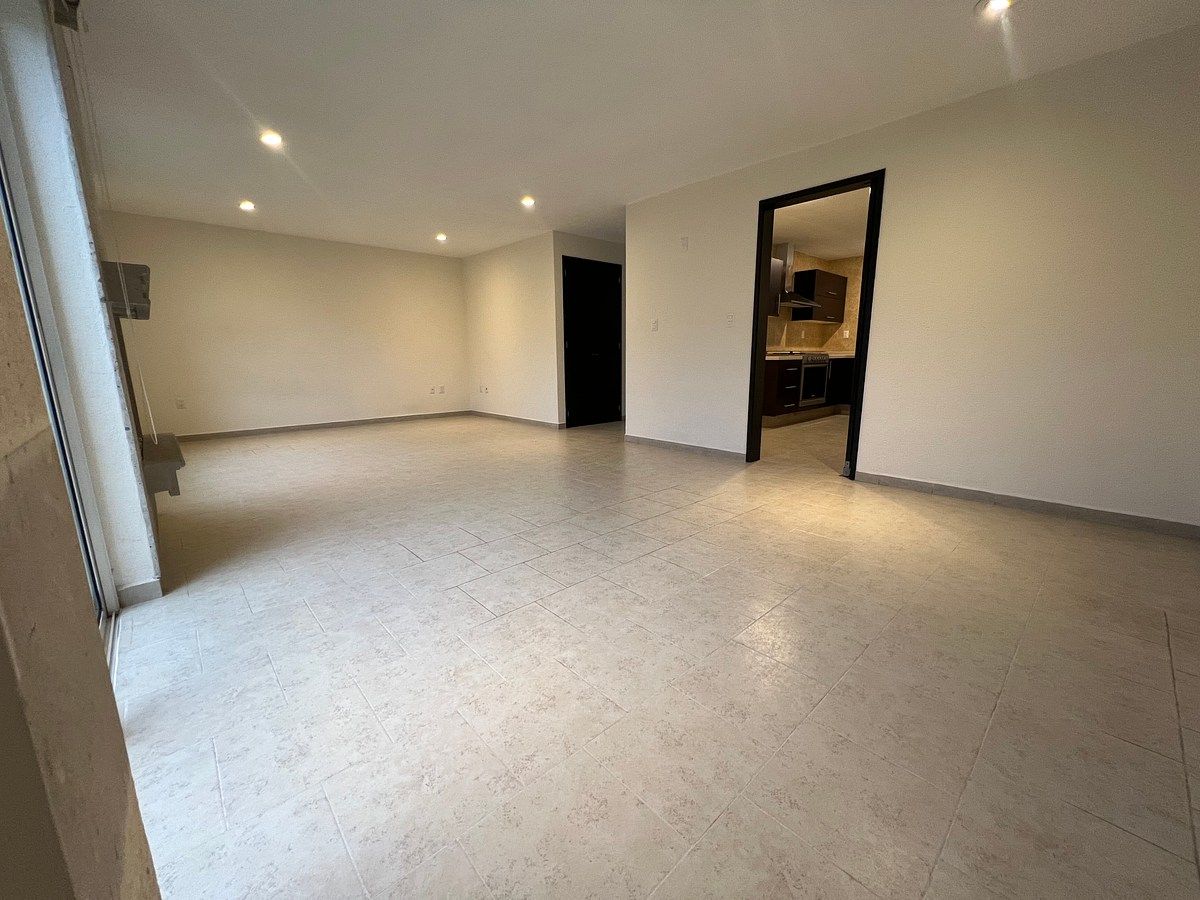 House in Gated Community in Llano Grande, Metepec, photo 2 of 15