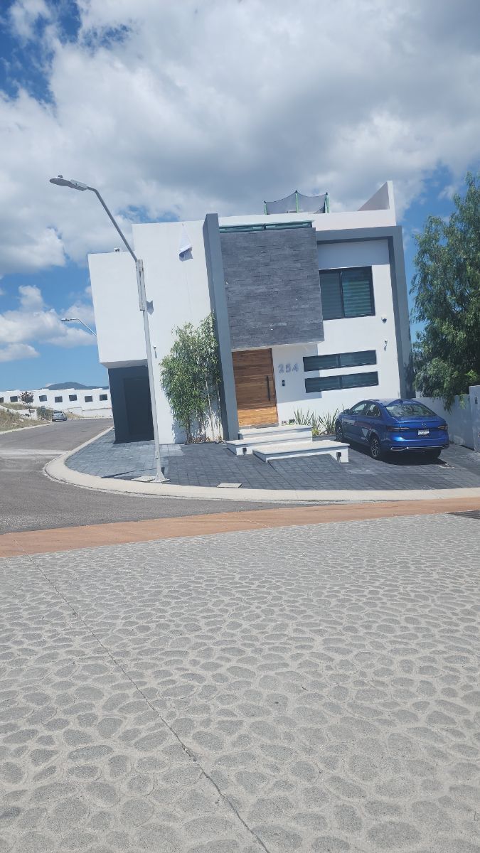 3 de 28