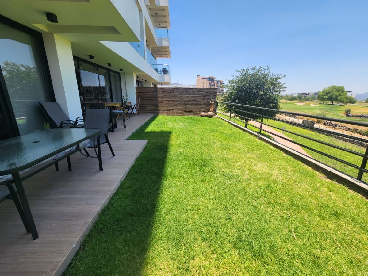 DEPARTAMENTO DE LUJO EN ZIBATA EN PLANTA BAJA CON VISTA AL CAMPO DE GOLF - foto 1