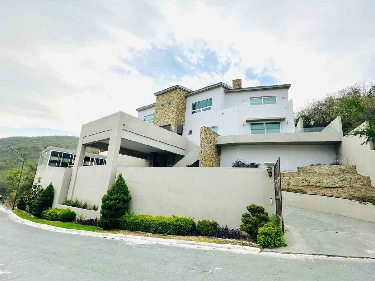 CASA EN VENTA SIERRA ALTA