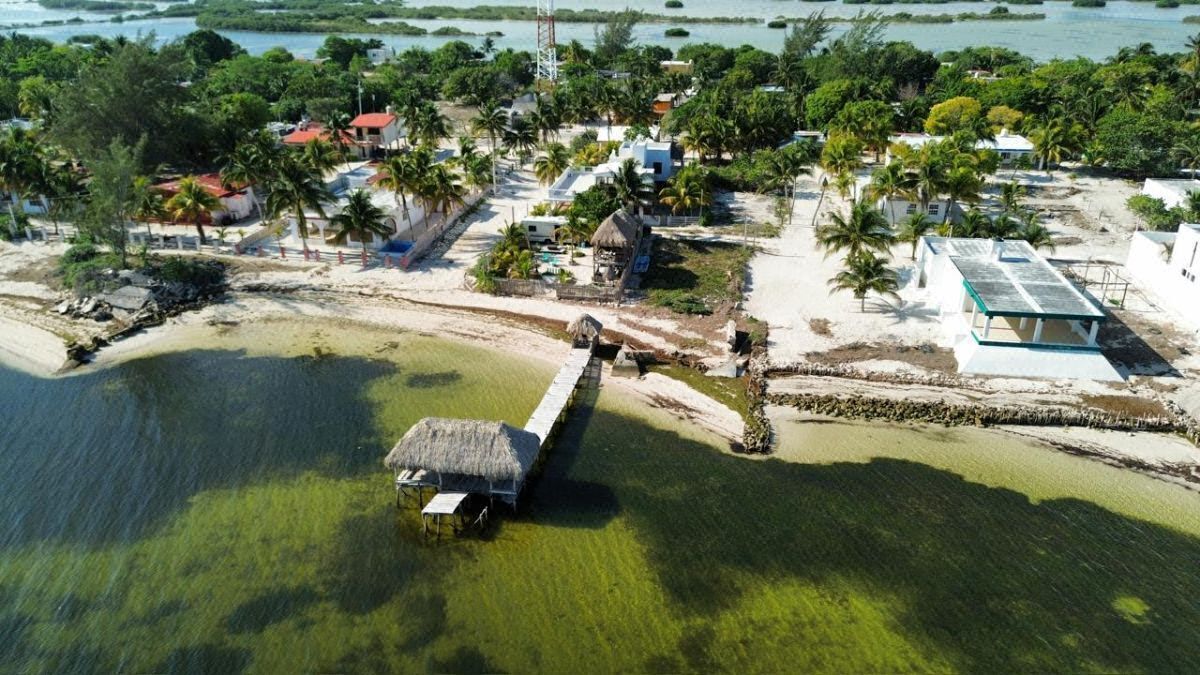 Excelente terreno frente a la playa en venta