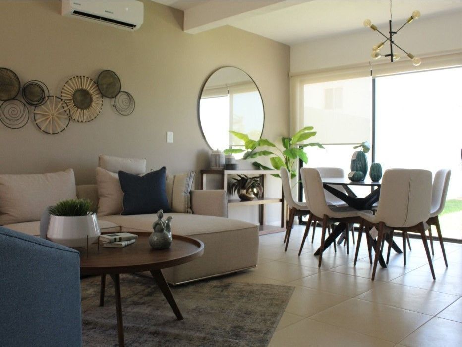 1 of 33: CASA MUESTRA