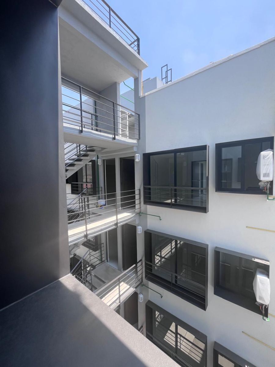19 of 21: Escaleras exteriores