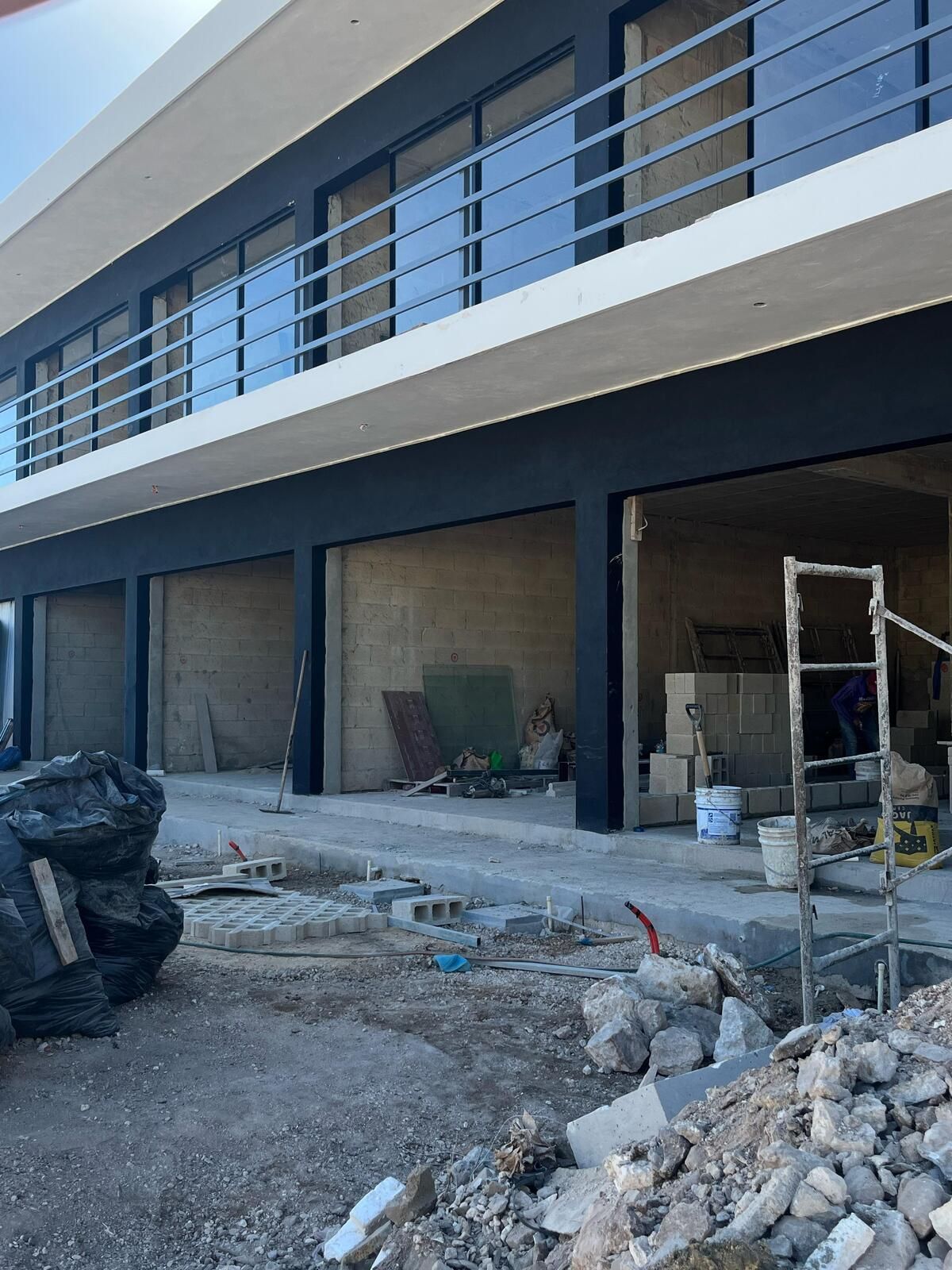 Local en Venta Smart Plaza, Avenida Cupúles – García Ginerés