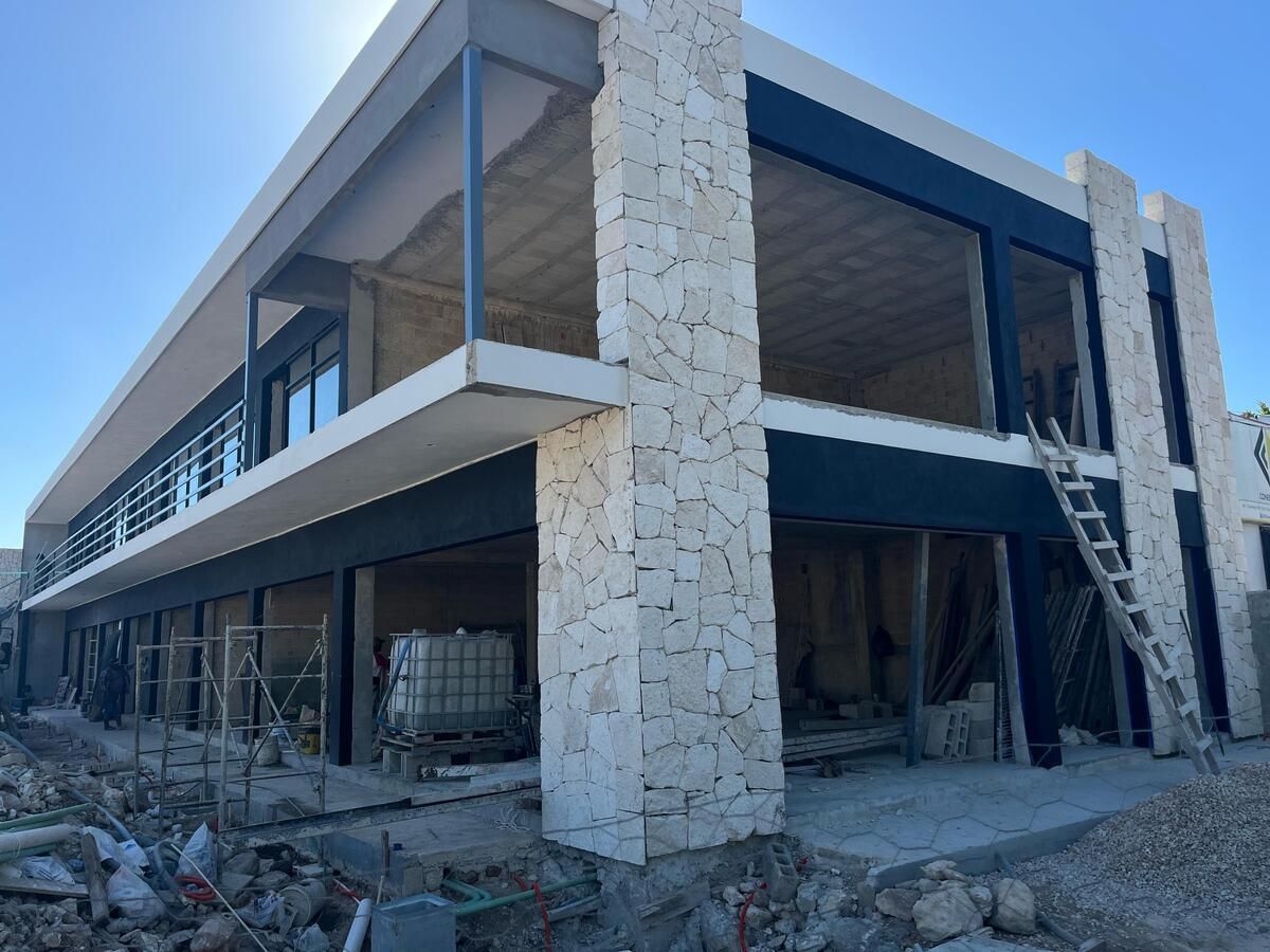 Local en Venta Smart Plaza, Avenida Cupúles – García Ginerés