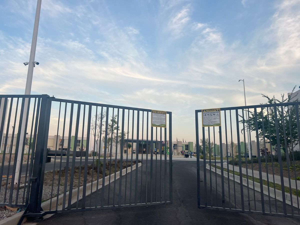 4 de 16: acceso controlado a Privada Fiori